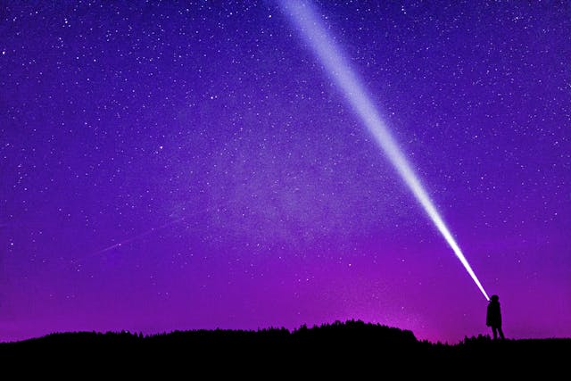 Nachthimmel Licht Astronomie-Ratgeber.de Sidebar